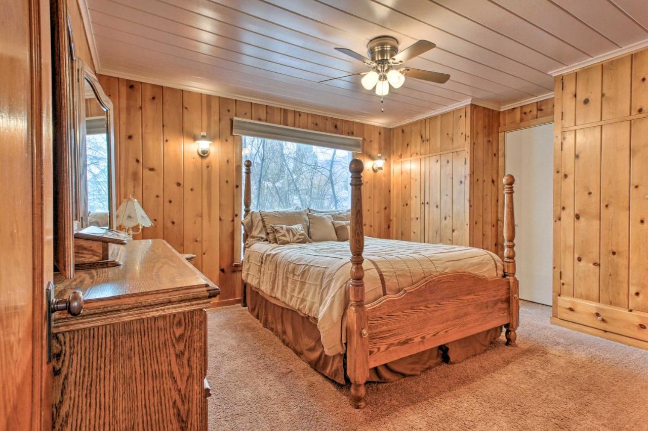 Cozy Home With Hot Tub Half Mi To Salmon River! Kültér fotó